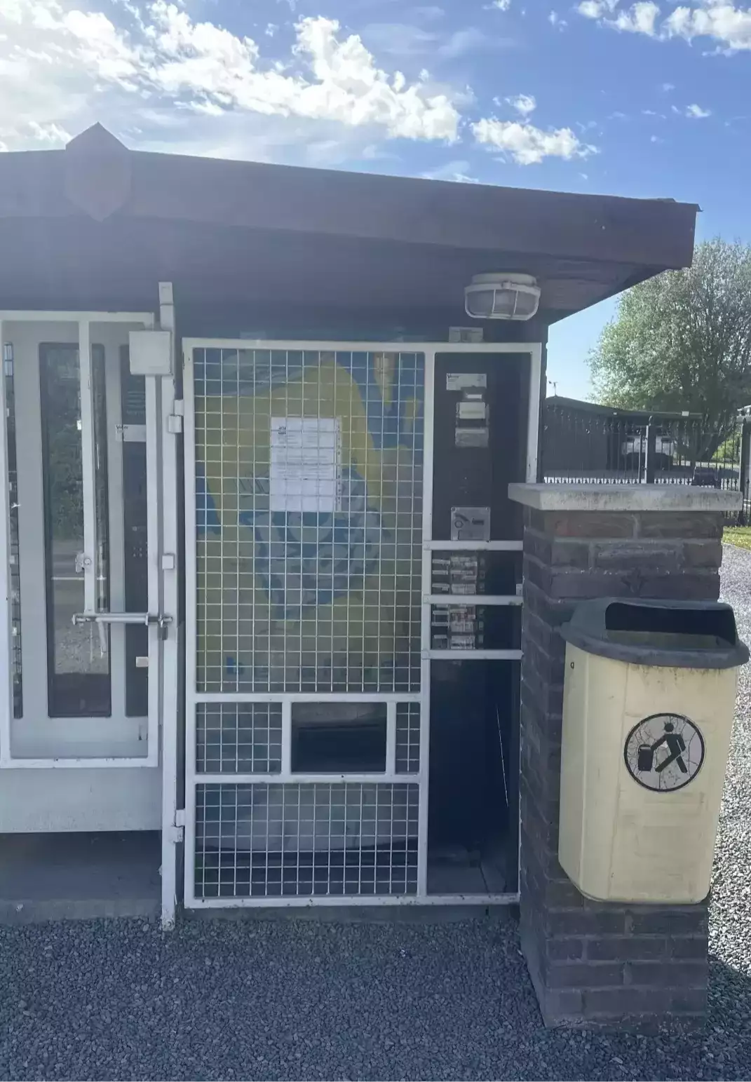 Distributeur de boissons  — Snack, Merbes-Sainte-Marie